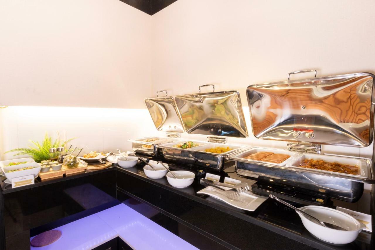 Aspira Skyy Sukhumvit 1 Отель