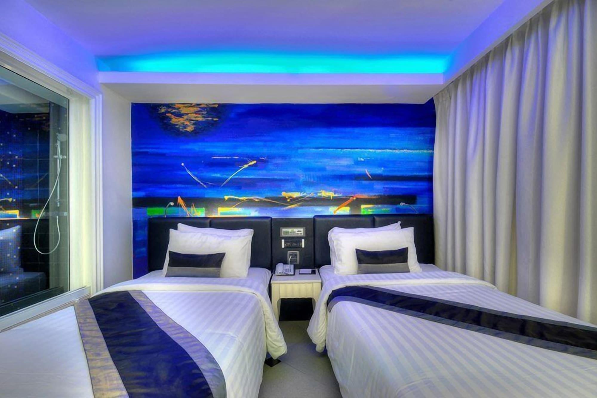 Hotel Aspira Skyy Sukhumvit 1 Sha 4*