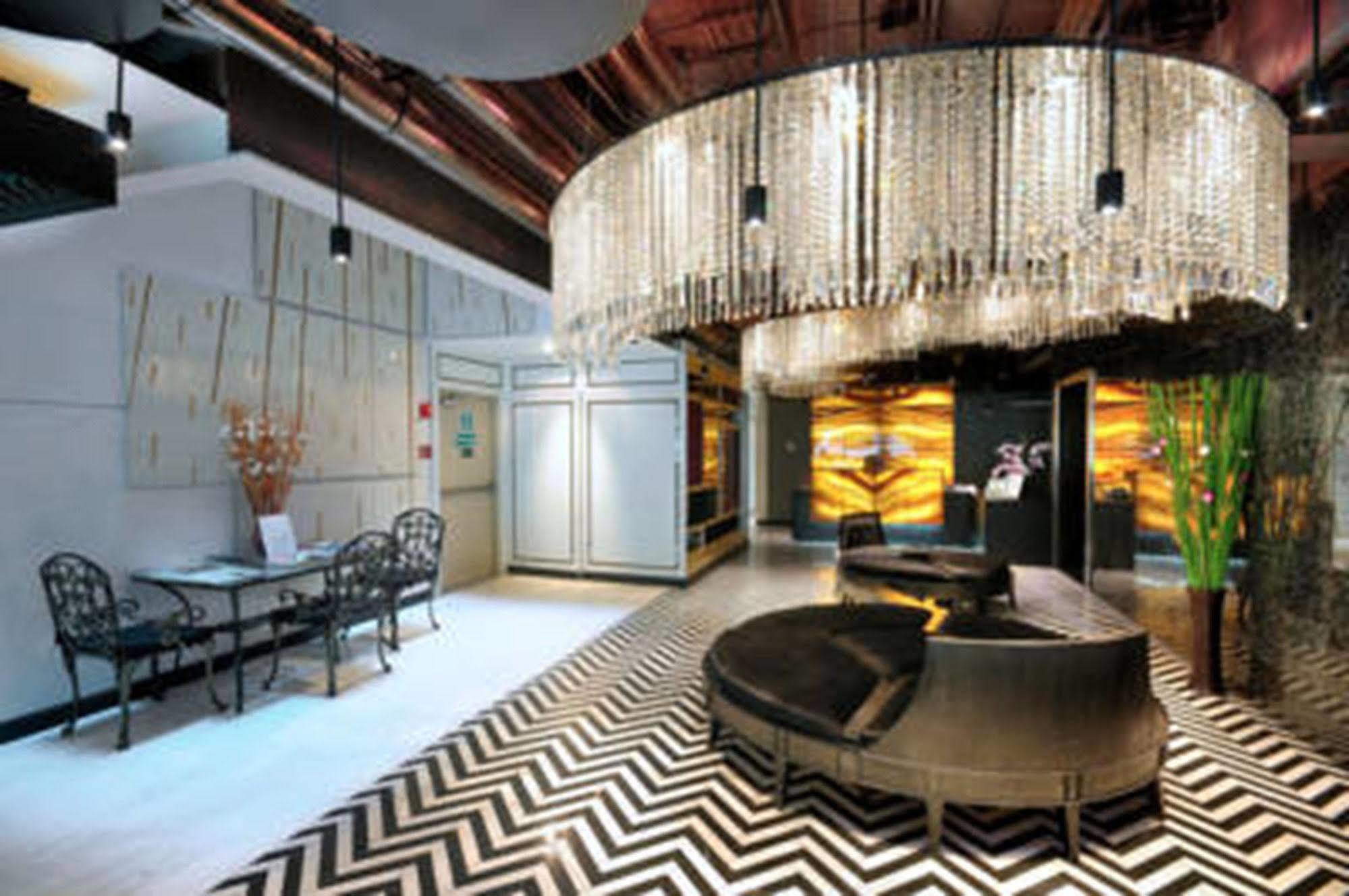 Aspira Skyy Sukhumvit 1 Sha Bangkok